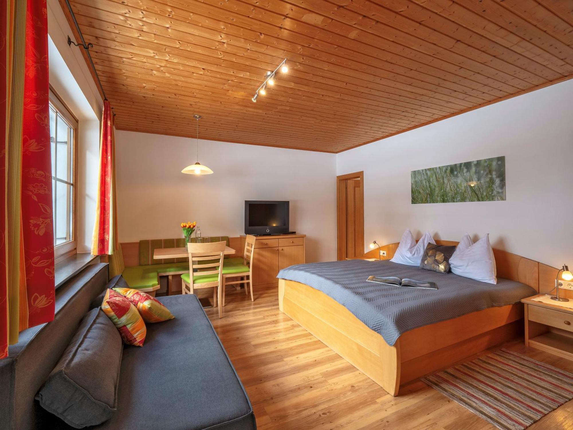 Schwaiger Apartment *